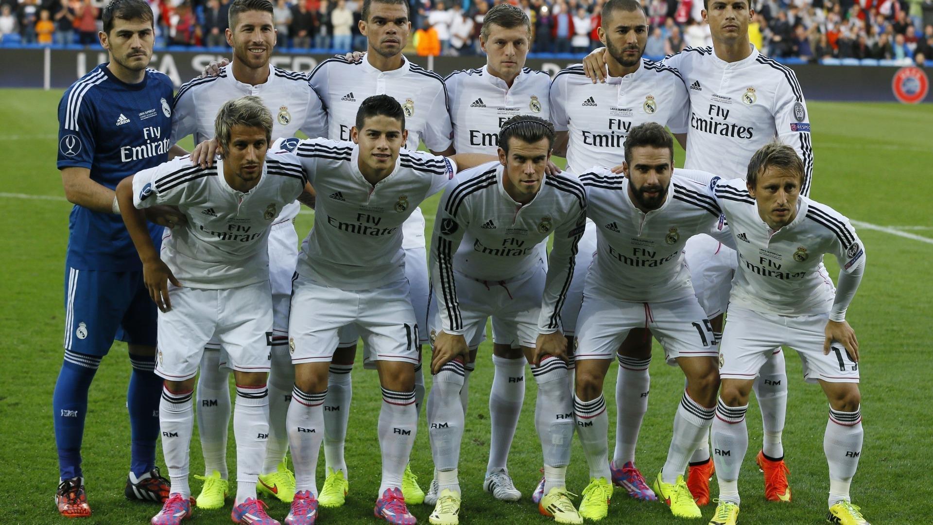 拜仁生涯谢幕战，萨内替补待命，能否出场成焦点